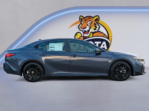 Dark Cosmos 2026 Toyota Camry SE