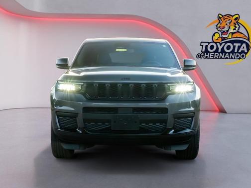 Baltic Gray Metallic Clearcoat 2024 Jeep Grand Cherokee L Altitude