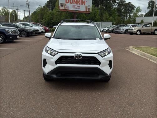 Ice Cap 2025 Toyota RAV4 XLE