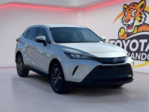 Blizzard Pearl 2022 Toyota Venza LE