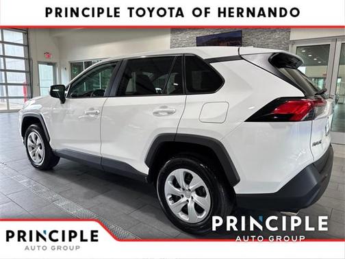 2024 Toyota RAV4 LE
