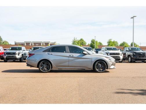 Fluid Metal 2023 Hyundai ELANTRA HEV Blue