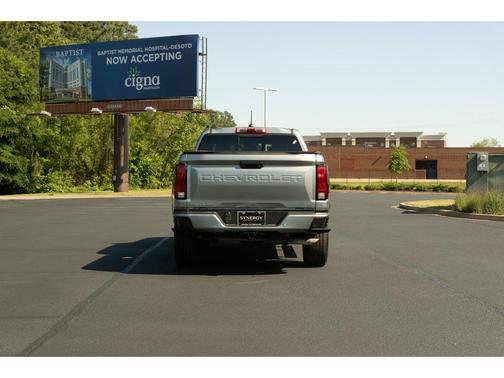 Sterling Gray Metallic 2023 Chevrolet Colorado LT