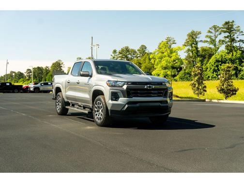 Sterling Gray Metallic 2023 Chevrolet Colorado LT