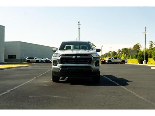 Sterling Gray Metallic 2023 Chevrolet Colorado LT
