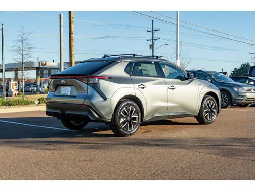 2026 Toyota bZ XLE Plus