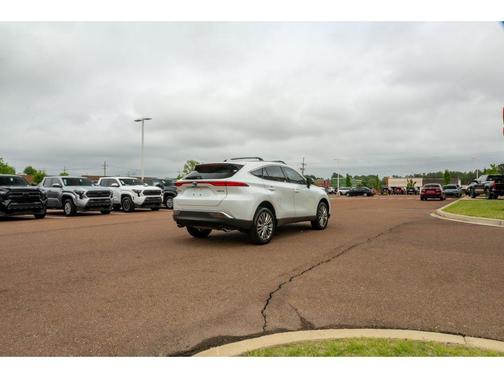 Wind Chill Pearl 2024 Toyota Venza Limited