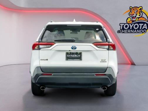 Ice Cap 2023 Toyota RAV4 Hybrid XLE