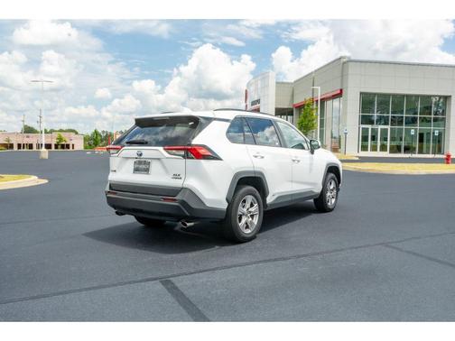 Ice Cap 2023 Toyota RAV4 Hybrid XLE