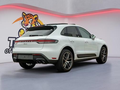 Carrara White Metallic 2023 Porsche Macan T