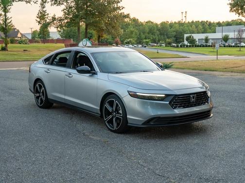 Lunar Silver Metallic 2023 Honda Accord Hybrid Sport