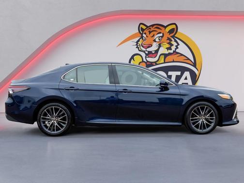 2021 Toyota Camry XLE