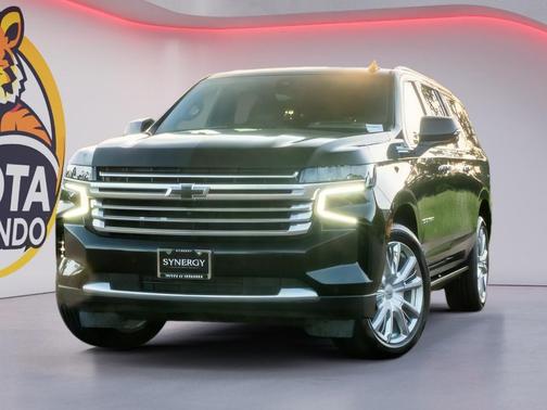 Black 2022 Chevrolet Suburban 4WD High Country