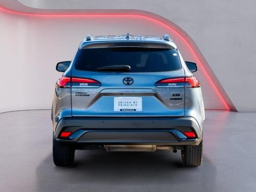 2024 Toyota Corolla Hybrid SE