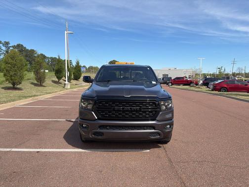 Granite Crystal Metallic Clearcoat 2024 RAM 1500 Big Horn/Lone Star