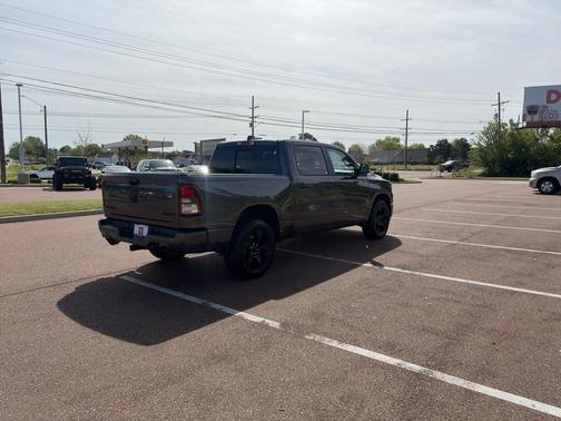 Granite Crystal Metallic Clearcoat 2024 RAM 1500 Big Horn/Lone Star
