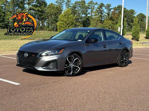 2024 Nissan Altima SR FWD