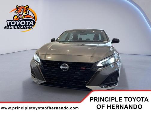 2024 Nissan Altima SR FWD
