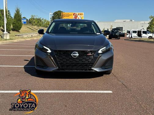 2024 Nissan Altima SR FWD
