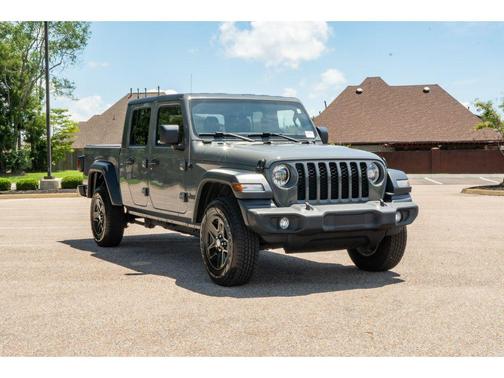 Sting-Gray Clearcoat 2020 Jeep Gladiator Sport S