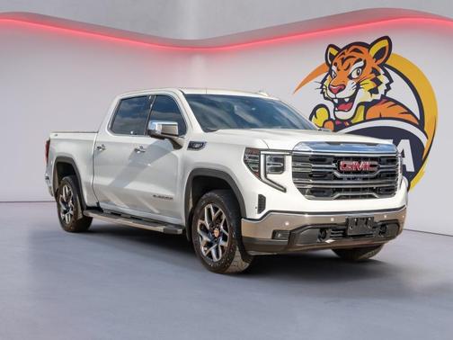 Summit White 2024 GMC Sierra 1500 SLT