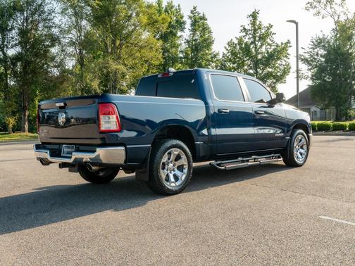 Patriot Blue Pearlcoat 2019 RAM 1500 Big Horn