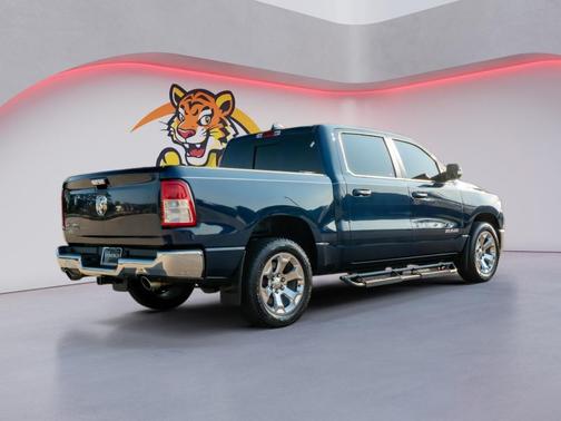 Patriot Blue Pearlcoat 2019 RAM 1500 Big Horn