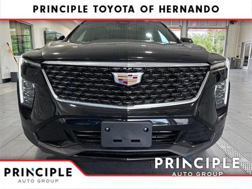 2024 Cadillac XT4 Premium Luxury