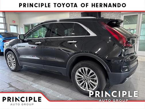 2024 Cadillac XT4 Premium Luxury