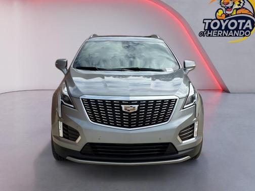 Argent Silver Metallic 2023 Cadillac XT5 Premium Luxury