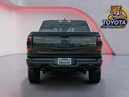 Diamond Black Crystal Pearlcoat 2023 RAM 1500 Big Horn/Lone Star