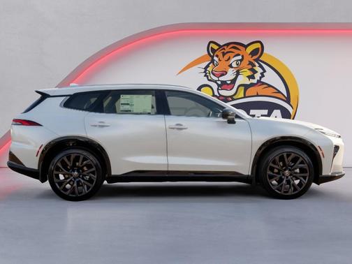 2025 Toyota Crown Signia Limited