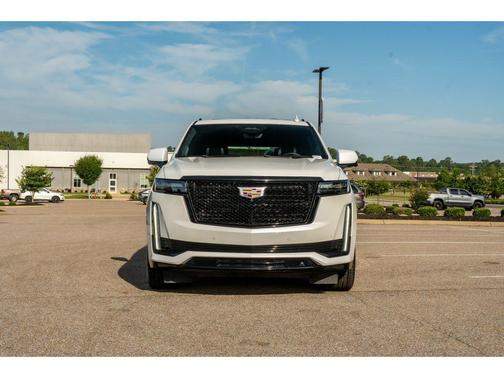 Crystal White Tricoat 2022 Cadillac Escalade ESV Sport Platinum