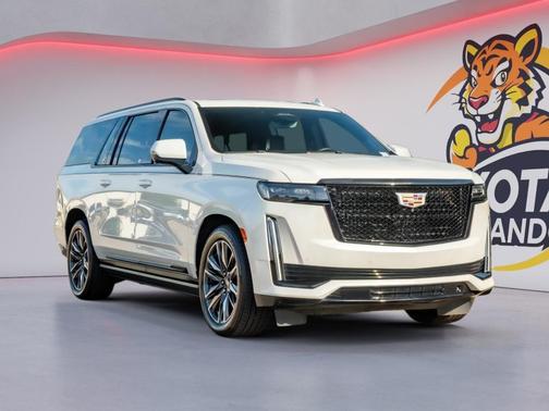 Crystal White Tricoat 2022 Cadillac Escalade ESV Sport Platinum