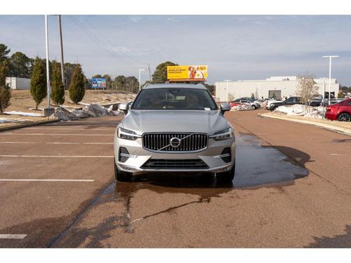 2022 Volvo XC60 B5 Inscription