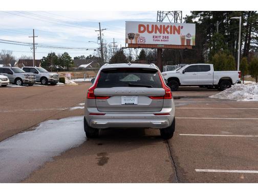 2022 Volvo XC60 B5 Inscription