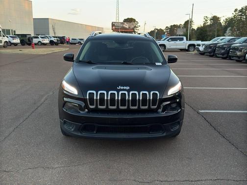 2015 Jeep Cherokee Sport