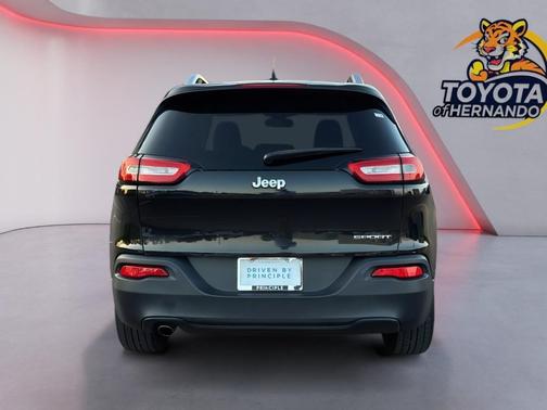 2015 Jeep Cherokee Sport