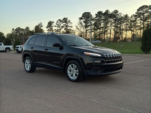 2015 Jeep Cherokee Sport