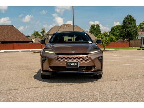 Bronze Age 2025 Toyota Crown Signia Limited