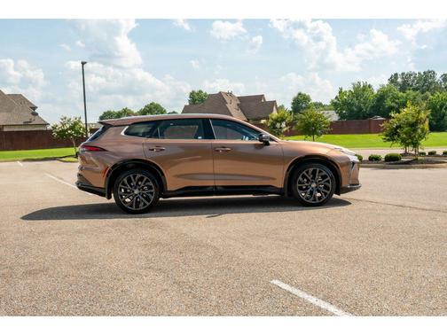 Bronze Age 2025 Toyota Crown Signia Limited