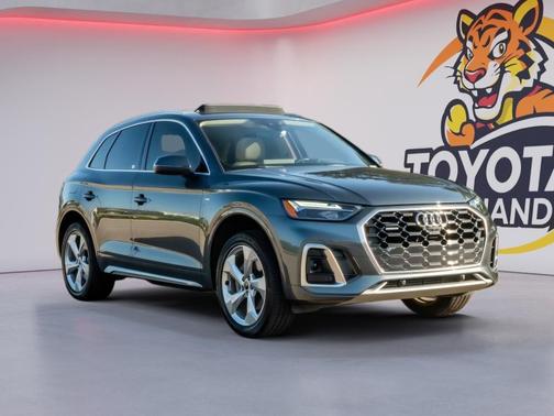 Daytona Gray Pearl Effect 2022 Audi Q5 45 S line Premium Plus