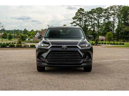 Midnight Black Metallic 2025 Toyota Grand Highlander XLE