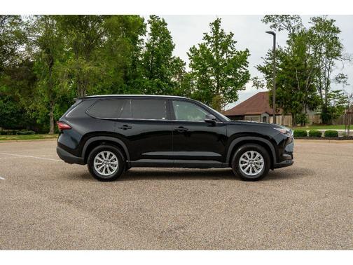 Midnight Black Metallic 2025 Toyota Grand Highlander XLE