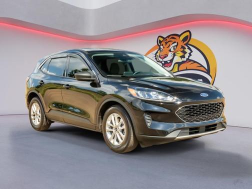 Agate Black Metallic 2022 Ford Escape SE