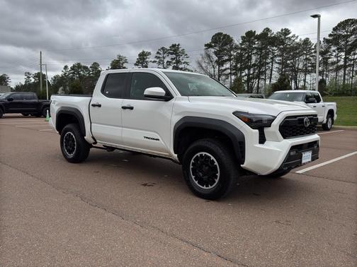 2024 Toyota Tacoma TRD Off Road