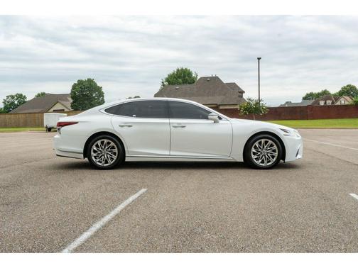 Eminent White Pearl 2018 Lexus LS 500 Base
