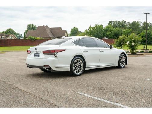 Eminent White Pearl 2018 Lexus LS 500 Base