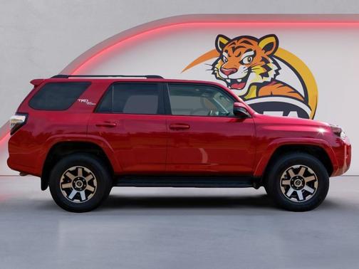 2024 Toyota 4Runner TRD Off Road