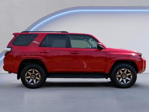 2024 Toyota 4Runner TRD Off Road